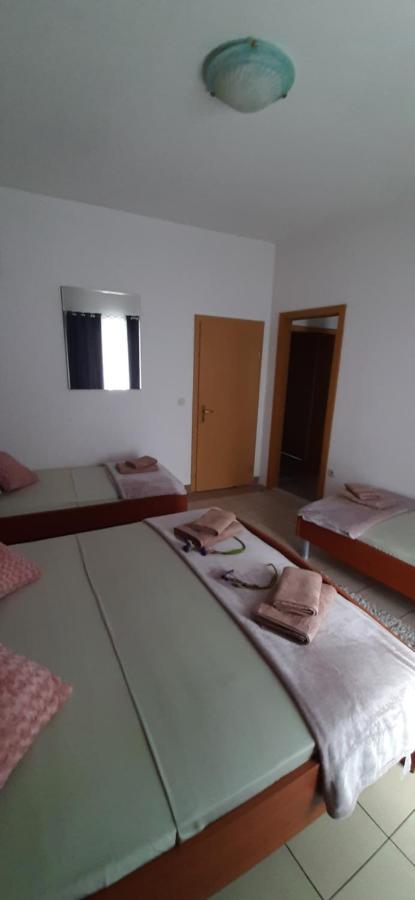 Apartment Narda Baska Voda Ngoại thất bức ảnh