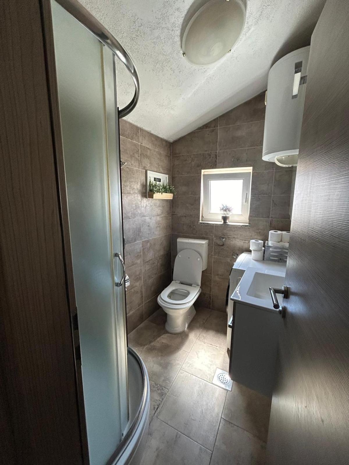Apartment Narda Baska Voda Ngoại thất bức ảnh